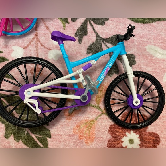 Barbie bike lot - Picture 6 of 8
